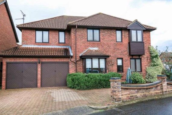 5 Bedroom Detached